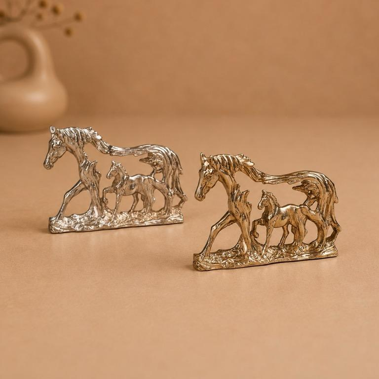Gaja Kutumb, handcrafted horse family metal figurine
