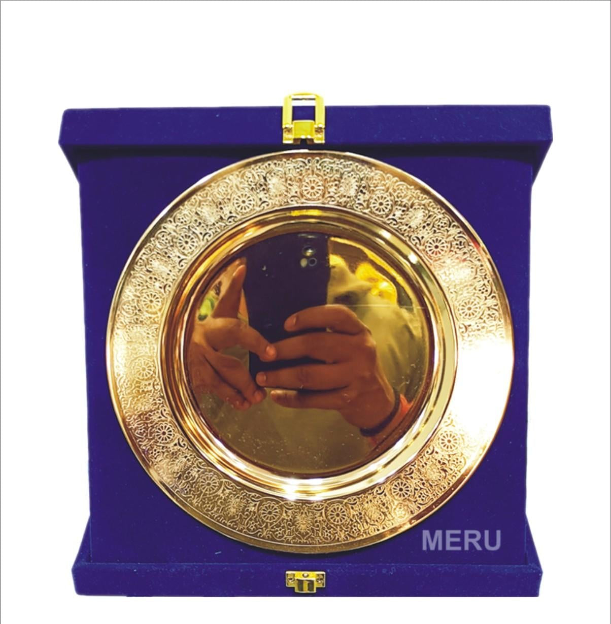 Gold Wooden Memento Trophy - Ideal for employee recognition awards.