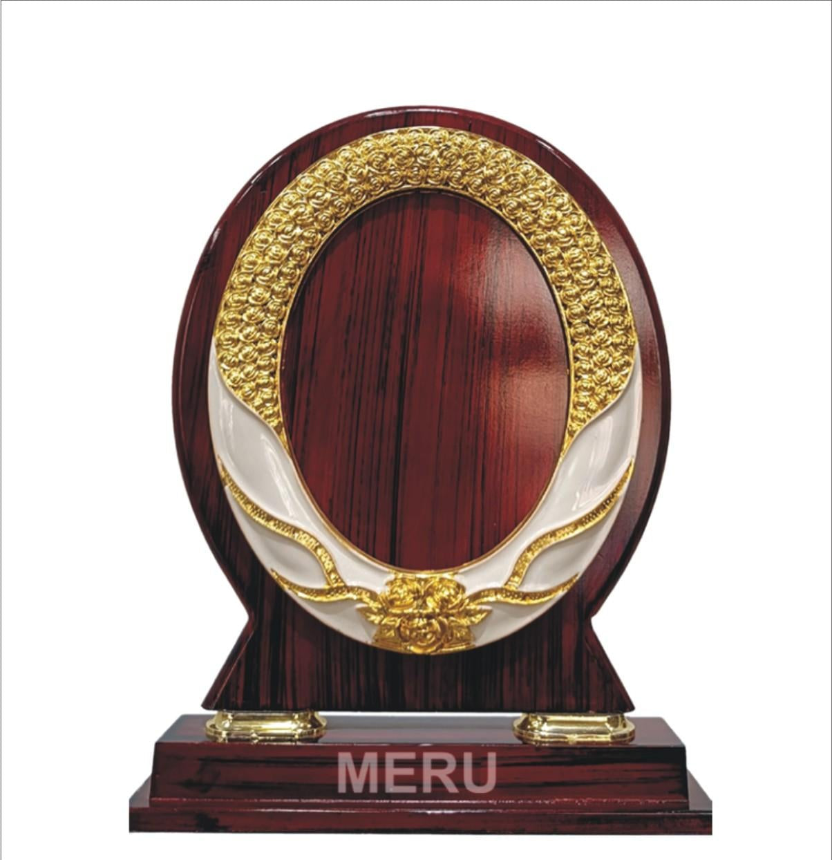 Elegant wooden memento trophy with gold accents; perfect for employee recognition.
