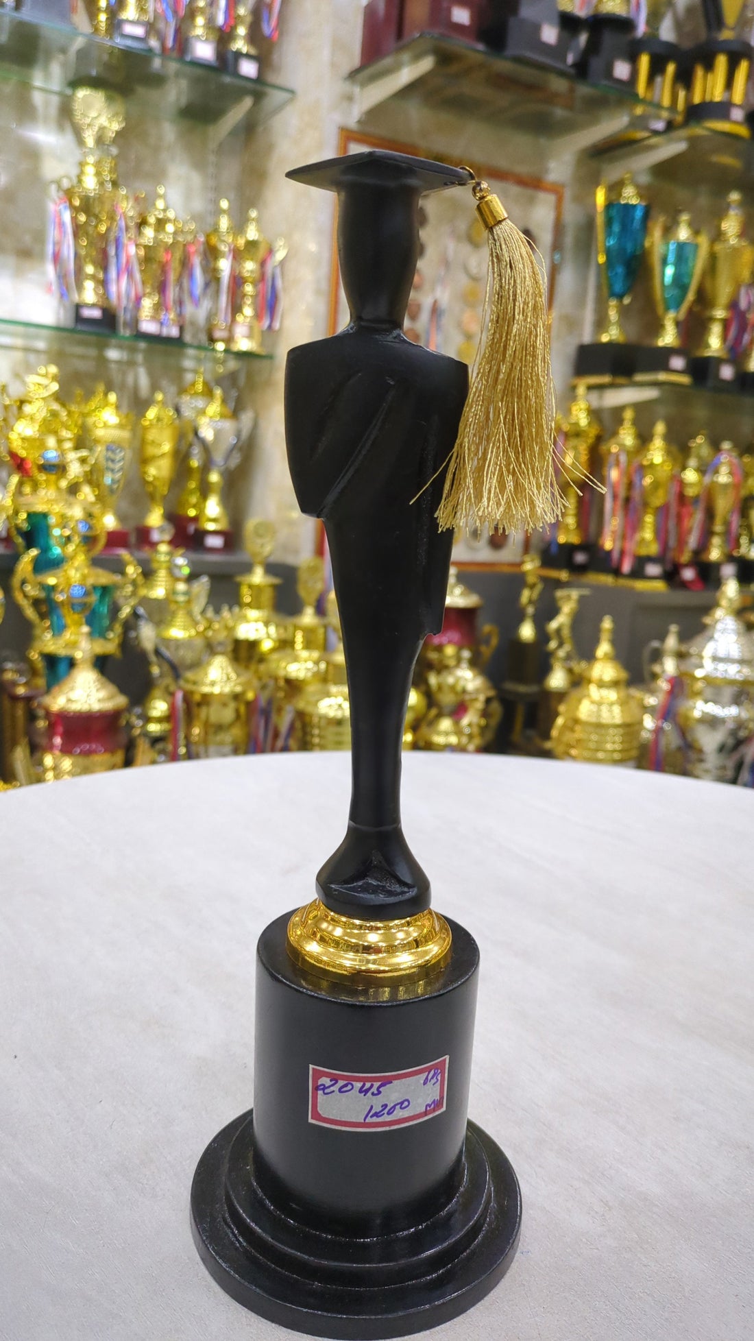 Finding the Best Acrylic Trophy Suppliers: Tips for Choosing a Top Trophy Manufacturer