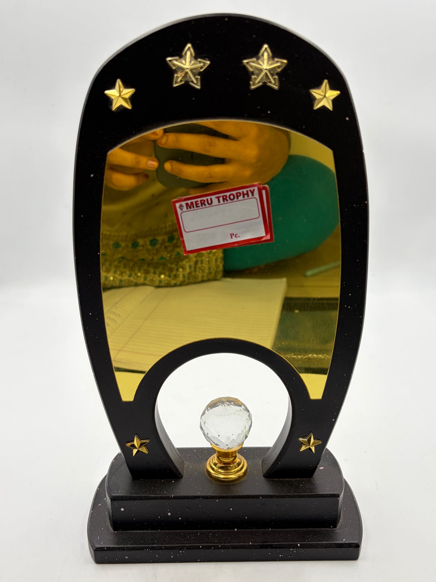 83230